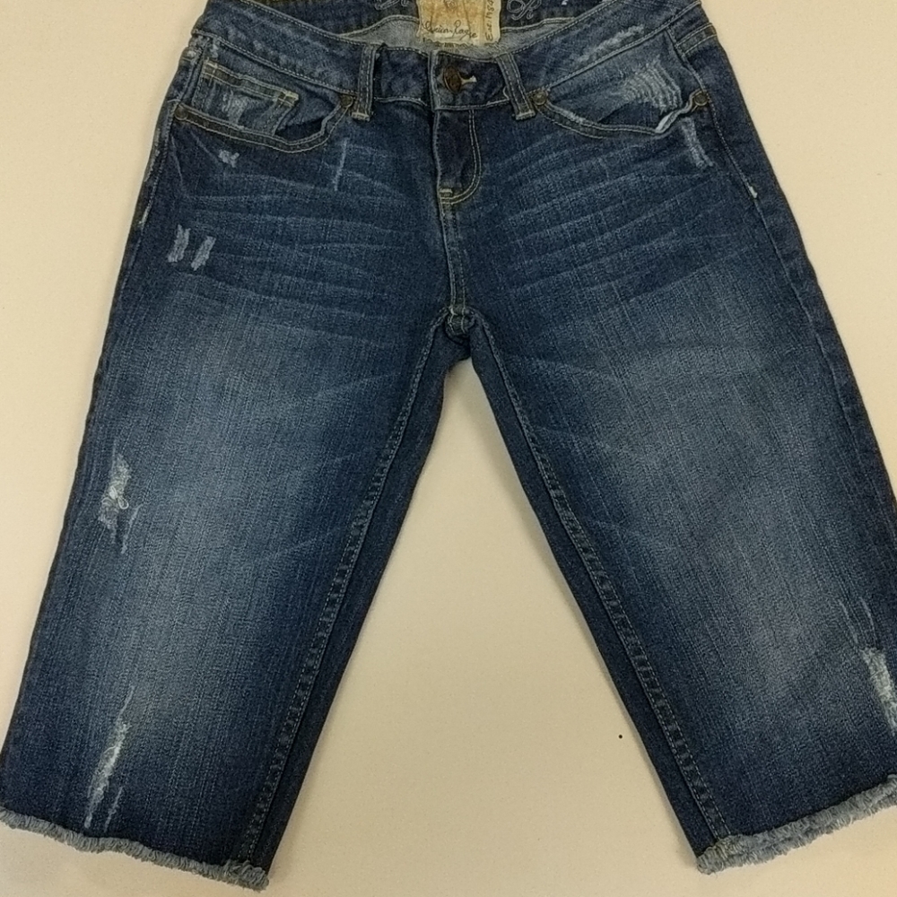 American Rag Capris - Picture 1 of 8